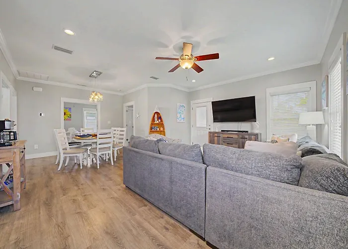 Drift & Tide | Morgan Retreat Holiday home Gulf Shores