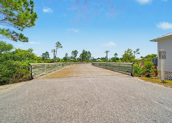 Drift & Tide | Morgan Retreat Holiday home Gulf Shores